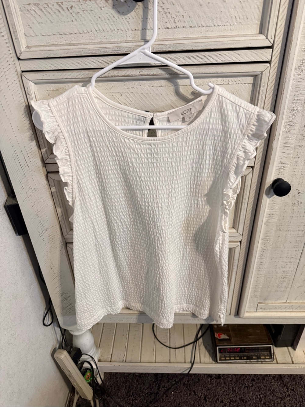 LOFT White Textured Ruffle Sleeve Camisole